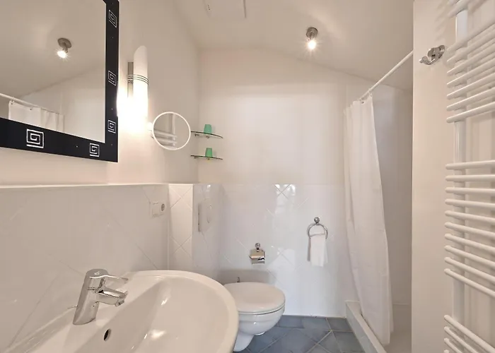 Ferienwohnung-13-villa-celia-sellin-strandnah-fuer-6-personen * Sellin (Rugen)