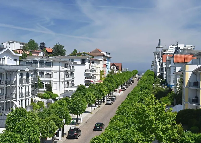 Ferienwohnung-13-villa-celia-sellin-strandnah-fuer-6-personen Appartement